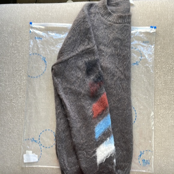 Off-White Mohair/Wool Logo Sweater (Large) LNWT - Picture 4 of 6